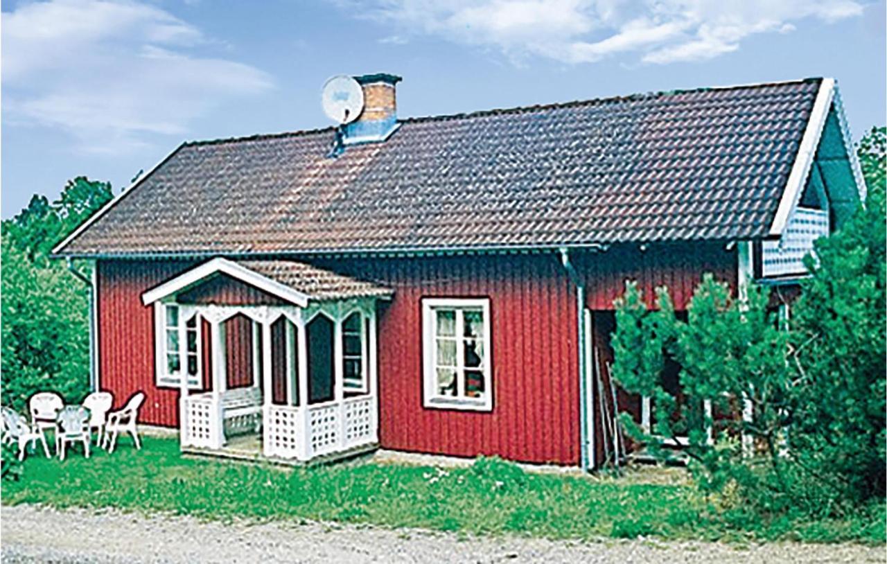 3 Bedroom Beautiful Home In Kristdala Malghult Экстерьер фото